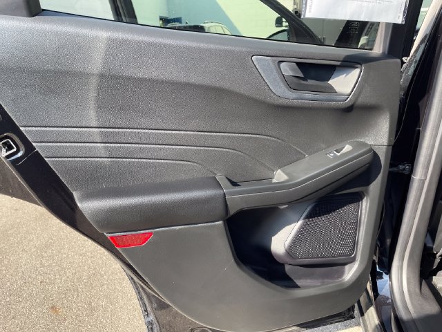 Used 2023 Ford Escape Active AWD/4WD image 28