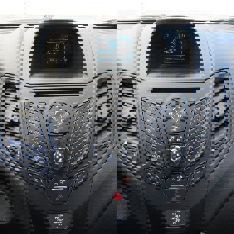 Used 2017 Ford Fiesta SE image 11