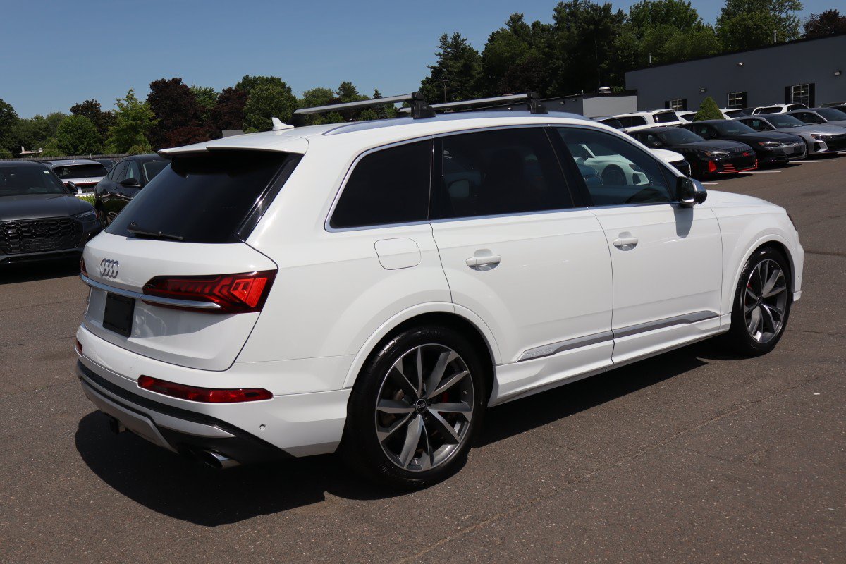 Used 2022 Audi SQ7 Prestige w/ Prestige Package AWD/4WD image 5
