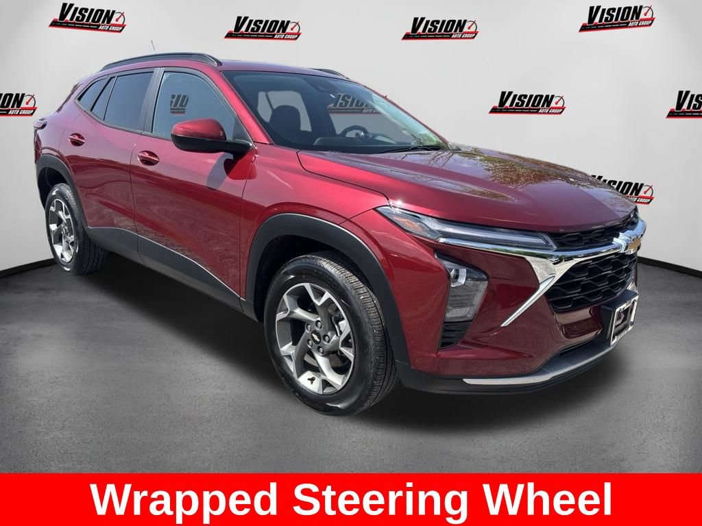 Used 2024 Chevrolet Trax LT w/ Driver Confidence Package FWD image 8