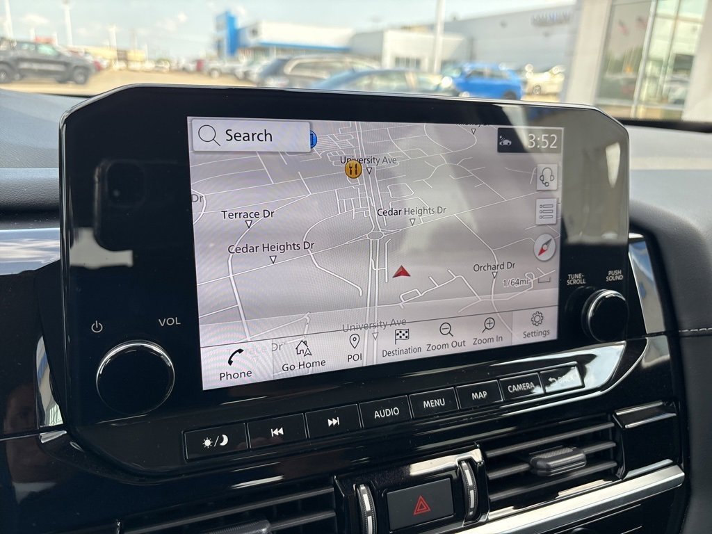 Used 2024 Nissan Pathfinder SL w/ Cargo Package image 29