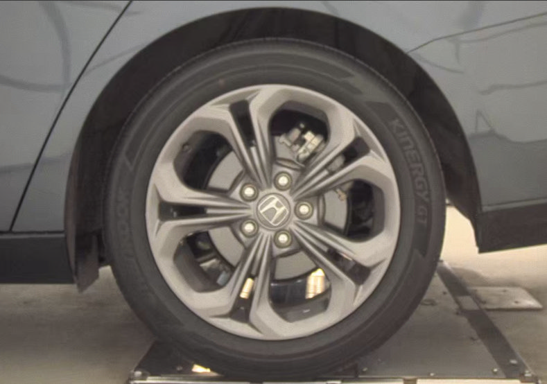 Used 2023 Honda Accord EX-L image 26