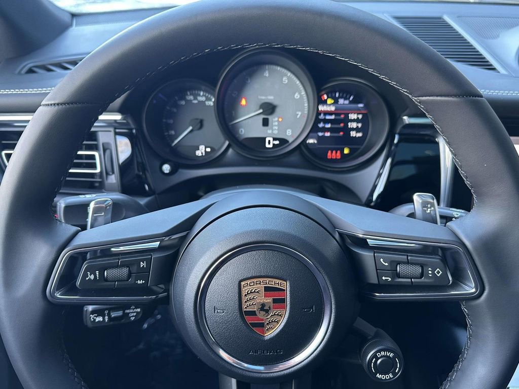 New 2026 Porsche Macan S image 21