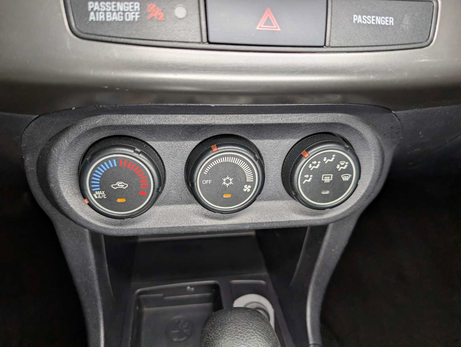 Used 2014 Mitsubishi Lancer ES FWD image 22