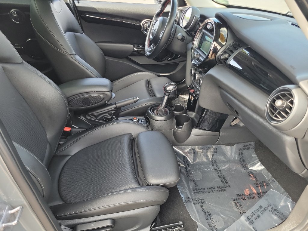 Used 2019 MINI Cooper S w/ Signature Upholstery Package FWD image 20