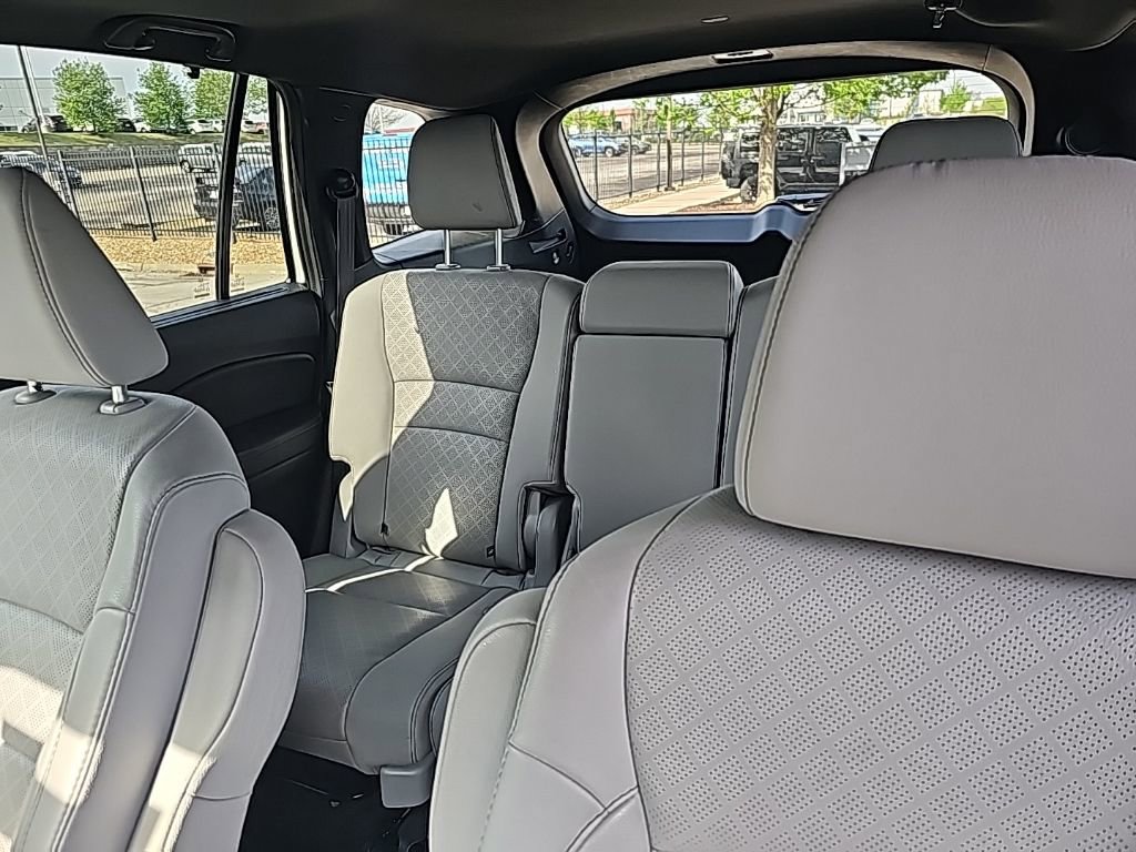 Used 2023 Honda Passport Elite image 9