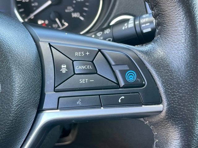 Used 2018 Nissan Rogue SL w/ Premium Package AWD/4WD image 16
