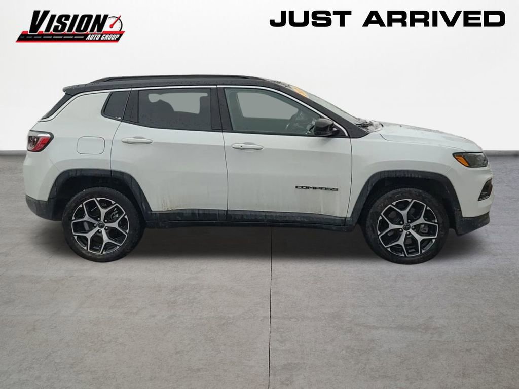 Certified 2025 Jeep Compass Limited image 4
