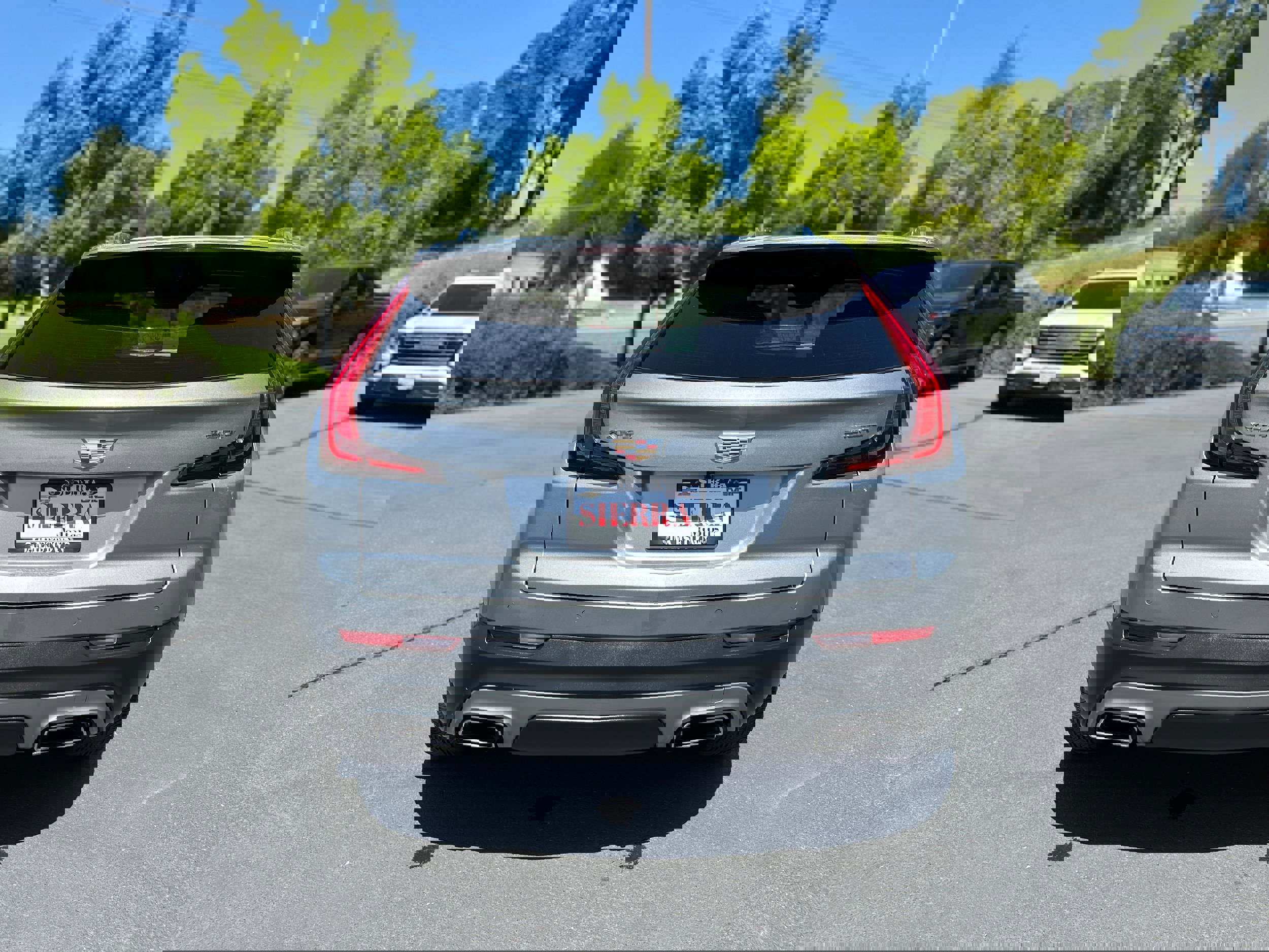 Used 2023 Cadillac XT4 Premium Luxury image 6