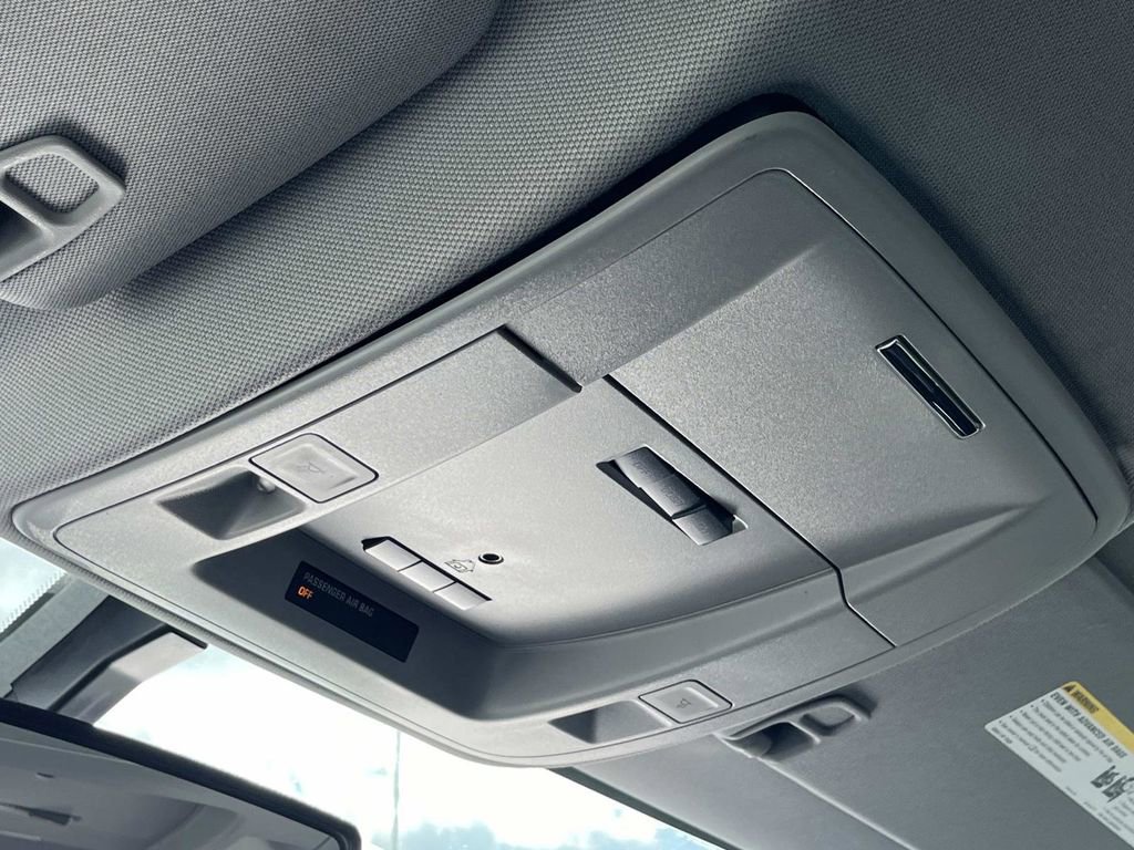 Used 2018 GMC Sierra 1500 SLE w/ SLE Value Package image 31