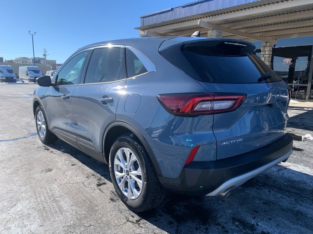 Used 2024 Ford Escape Active w/ Cold Weather Package image 5