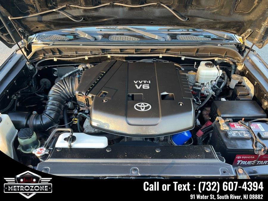 Used 2007 Toyota FJ Cruiser Manual Transmission image 17