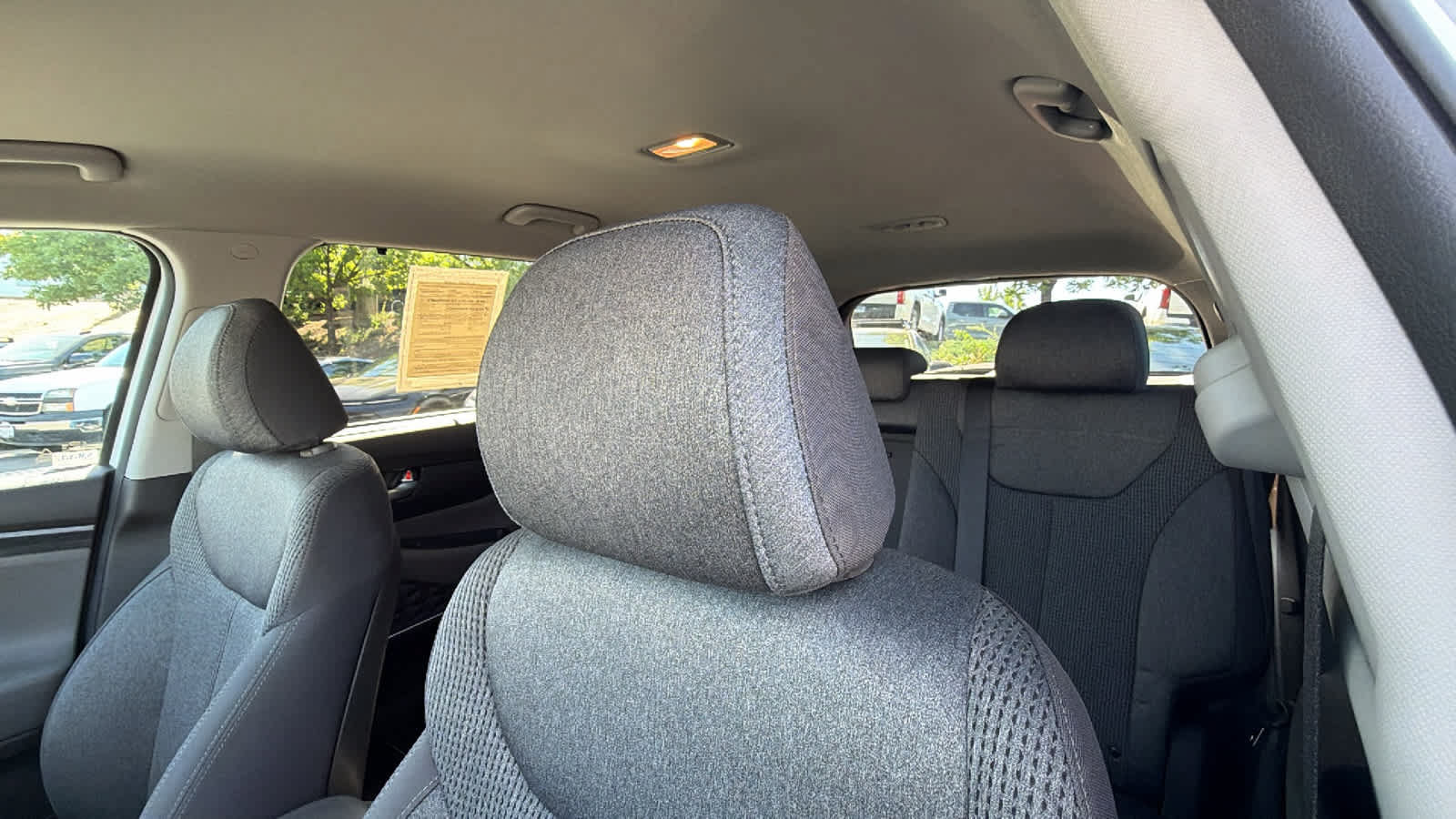 Used 2020 Hyundai Santa Fe SEL w/ Convenience Package FWD image 11