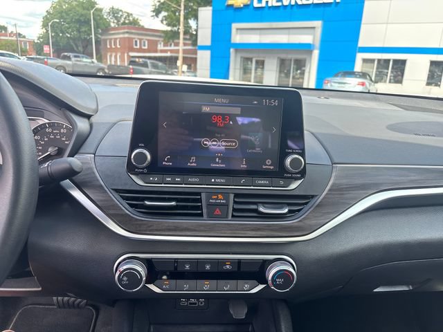 Used 2026 Nissan Altima 2.5 SV FWD image 15