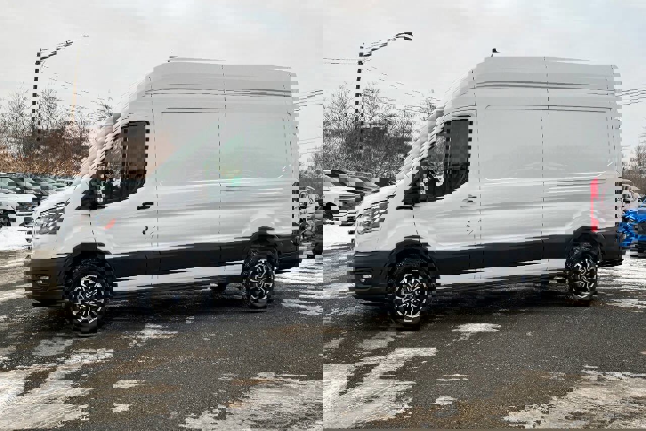 Used 2022 Ford E-Transit 148 High Roof w/ Load Area Protection Package image 6