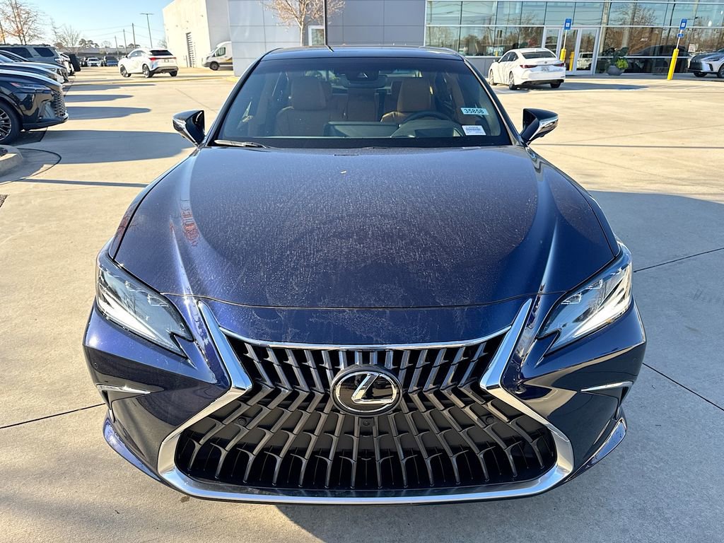New 2025 Lexus ES 350 Ultra Luxury image 4