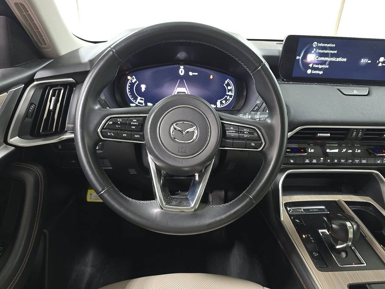 Used 2024 MAZDA CX-90 Plug-In Hybrid w/ Preferred AWD/4WD image 10