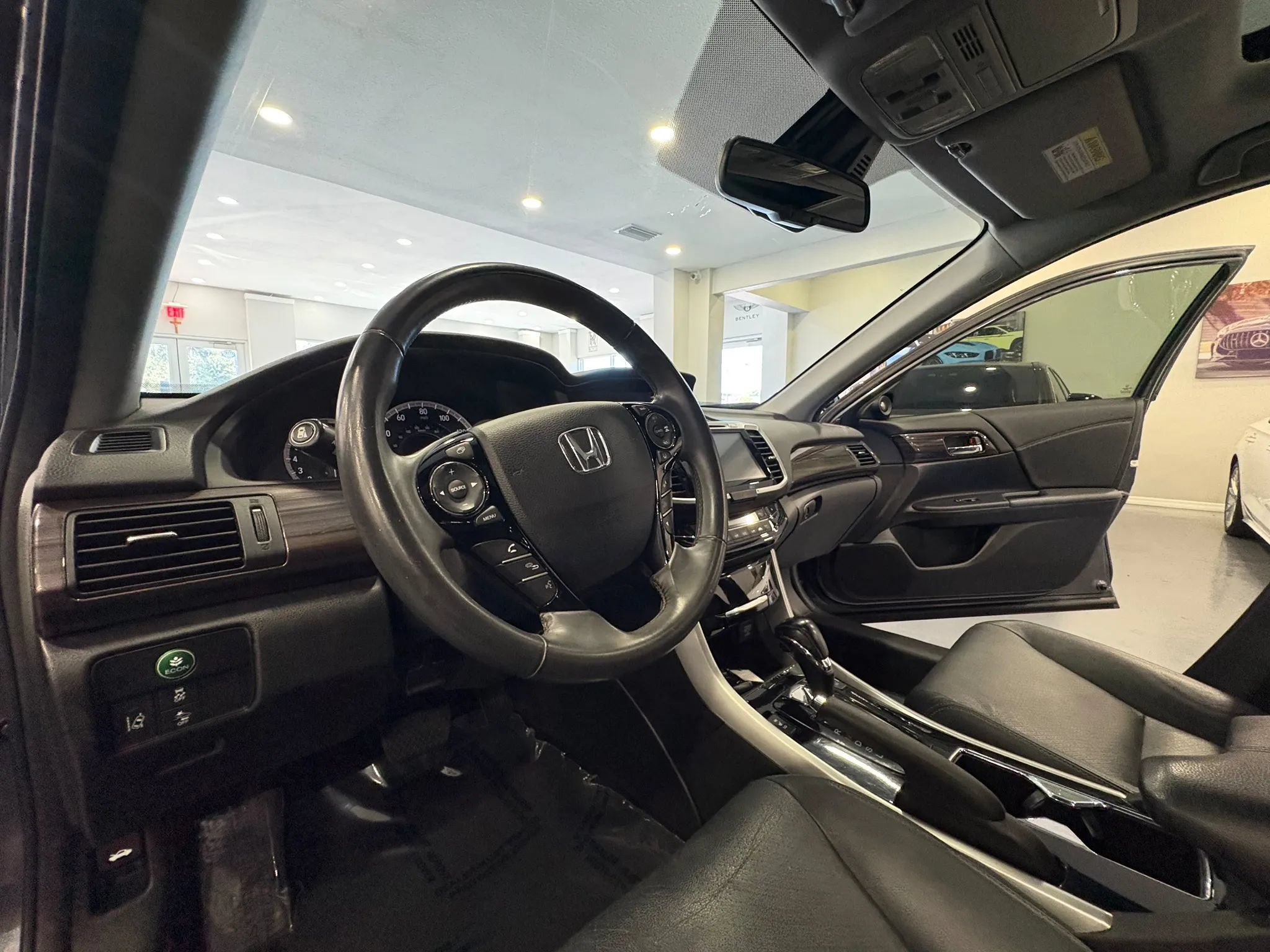 Used 2016 Honda Accord EX-L image 9