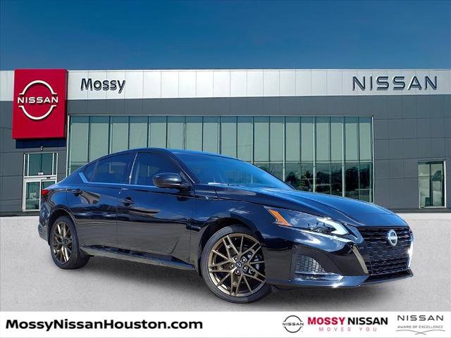Certified 2025 Nissan Altima 2.5 SR w/ SR Premium Package image 1