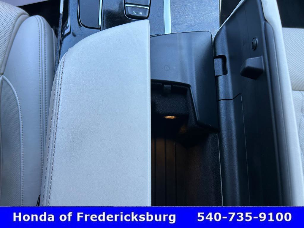 Used 2019 BMW 530i xDrive w/ Executive Package image 31