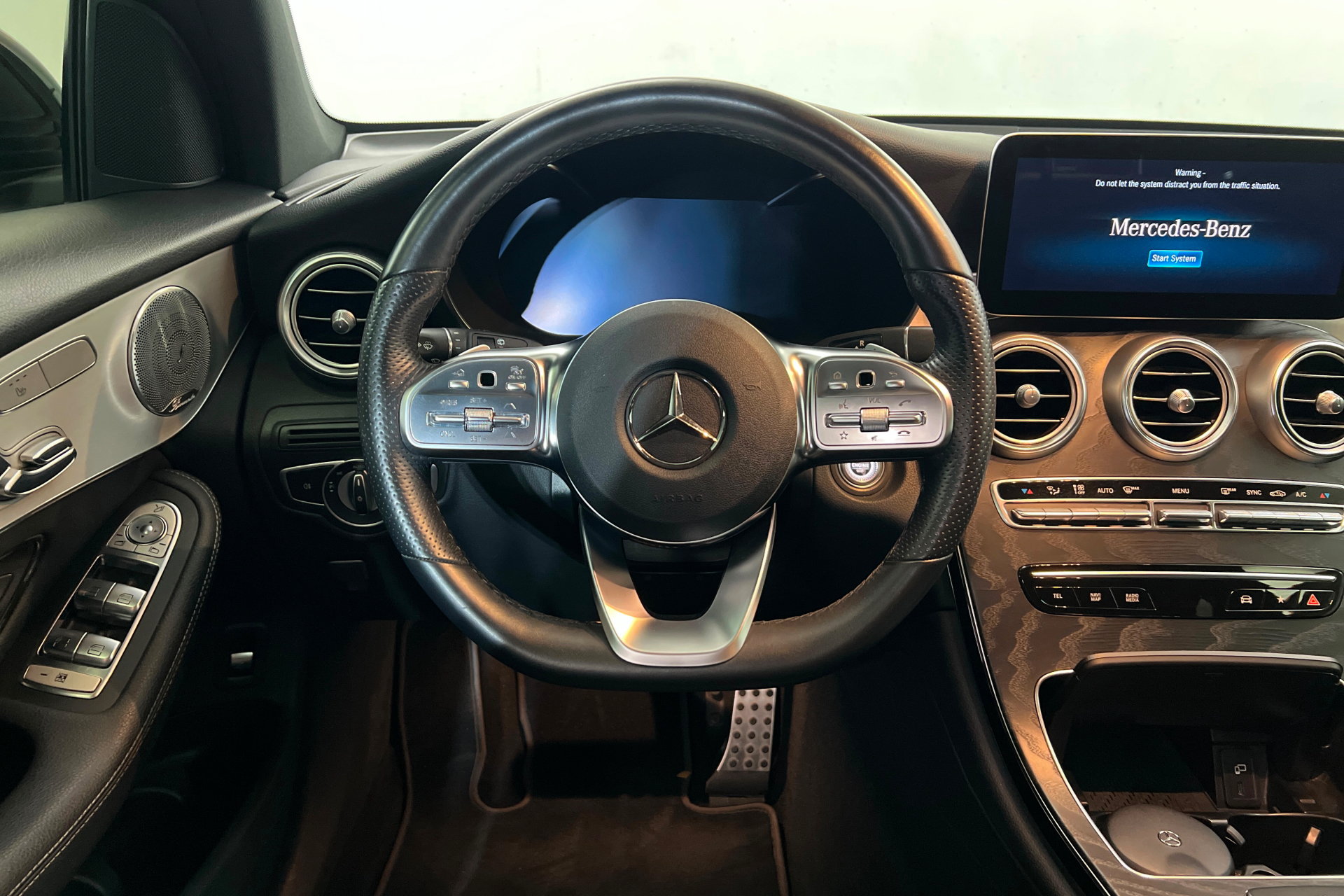 Used 2021 Mercedes-Benz GLC 300 4MATIC image 13