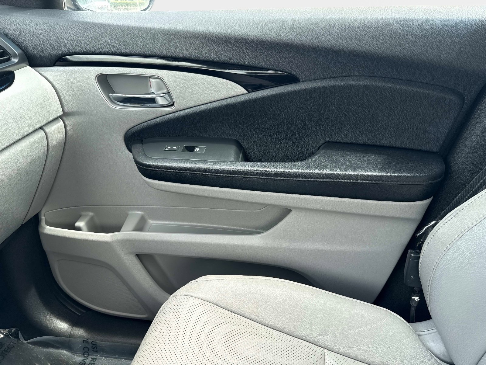 Used 2018 Honda Pilot Elite image 24