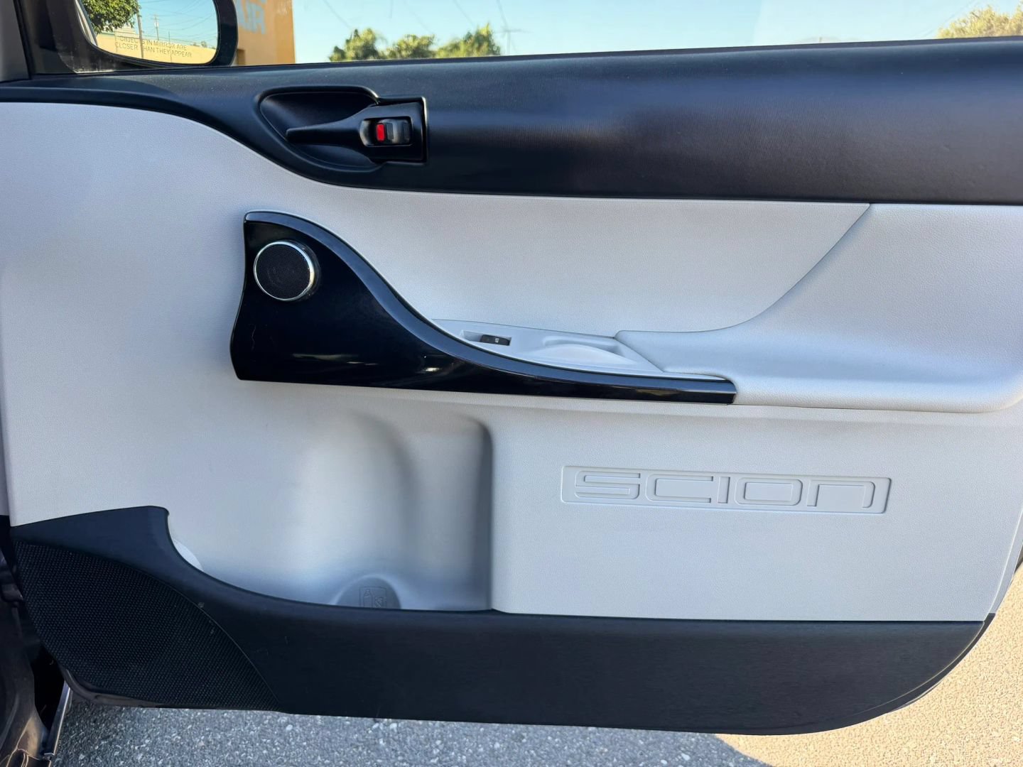 Used 2012 Scion iQ w/ Rear Speaker Pkg FWD image 14