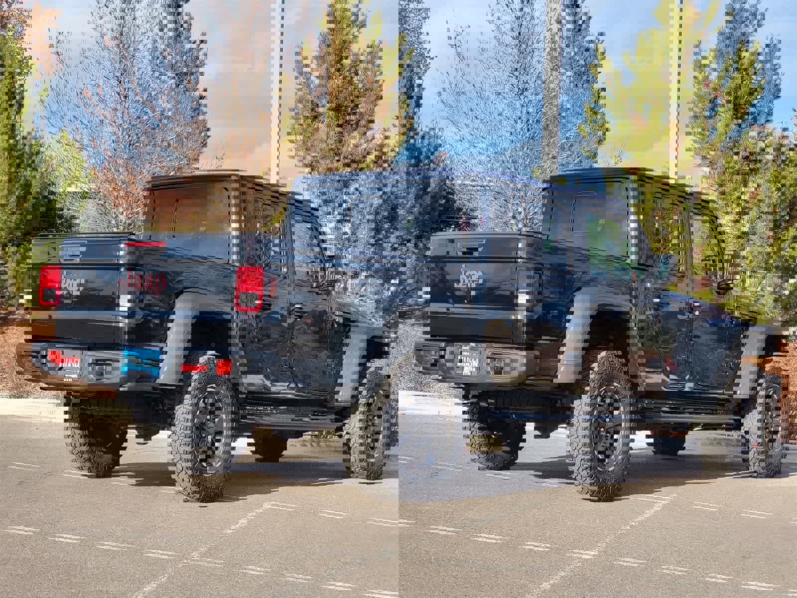 Used 2022 Jeep Gladiator Rubicon w/ Trailer Tow Package image 5