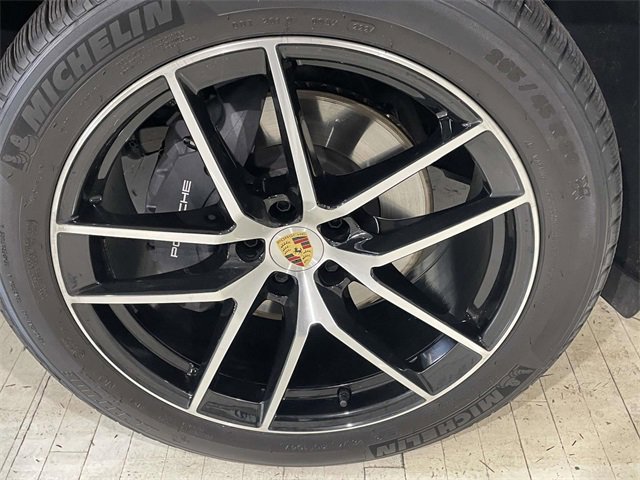 Used 2025 Porsche Macan image 64