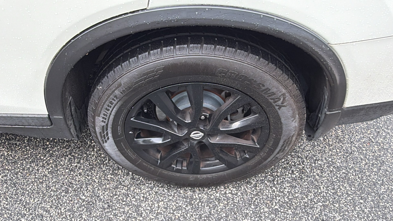 Used 2017 Nissan Rogue SV w/ Midnight Edition FWD image 12
