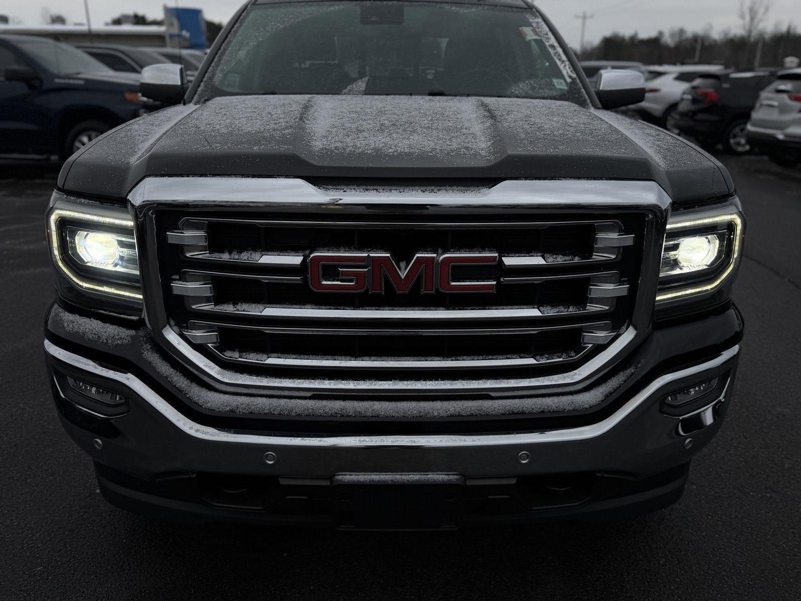 Used 2018 GMC Sierra 1500 SLT image 2