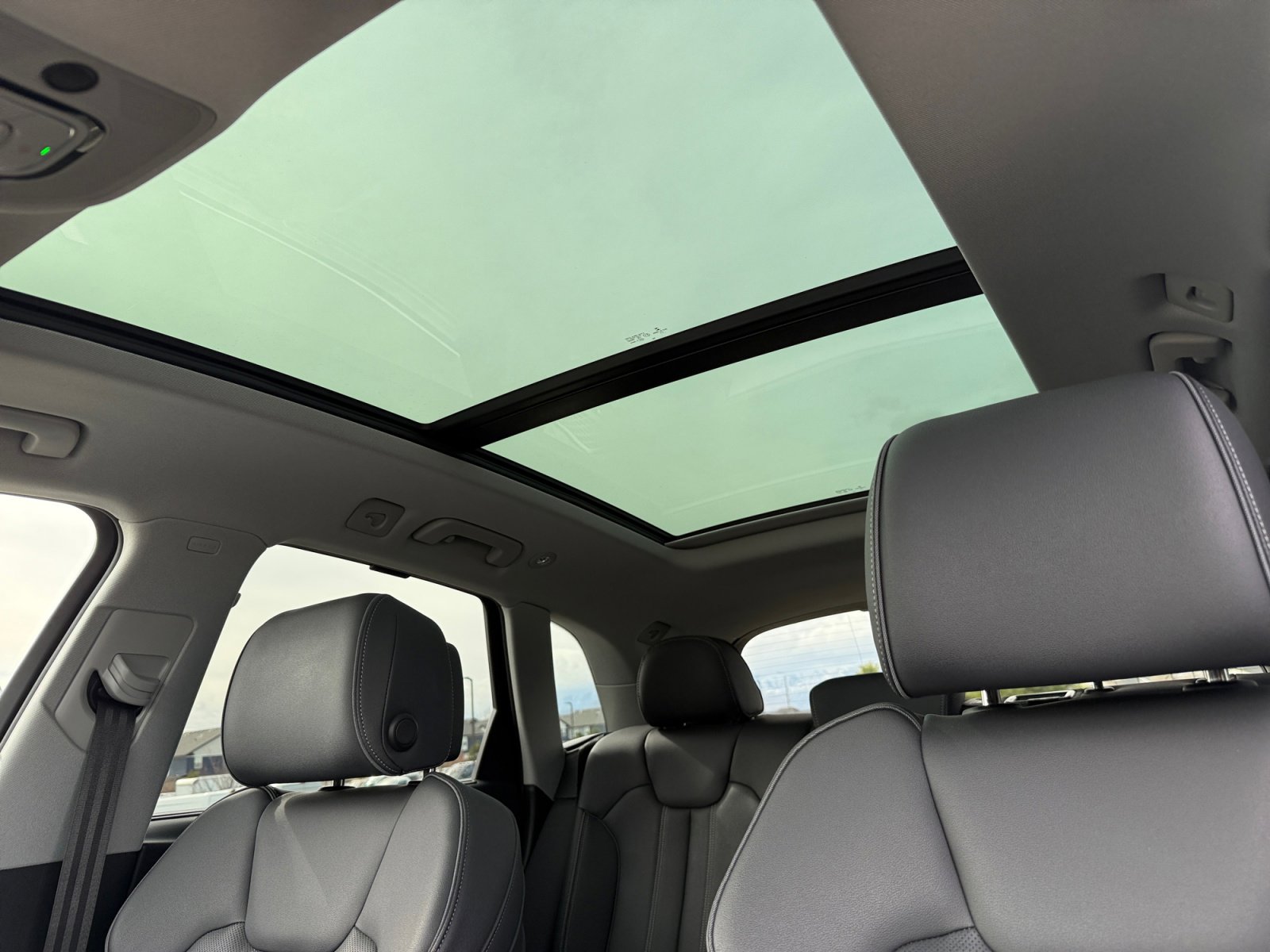 Used 2023 Audi Q5 2.0T Prestige w/ Prestige Package image 33