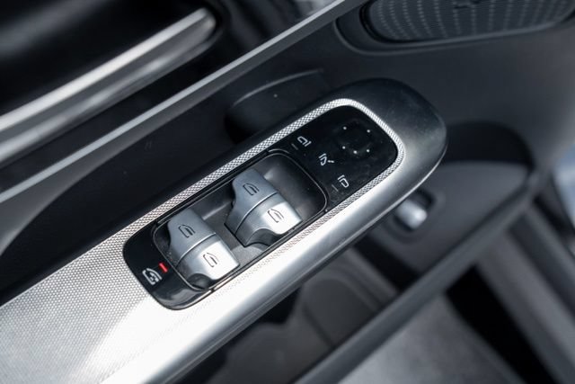 Used 2025 Mercedes-Benz GLC 43 AMG 4MATIC image 51