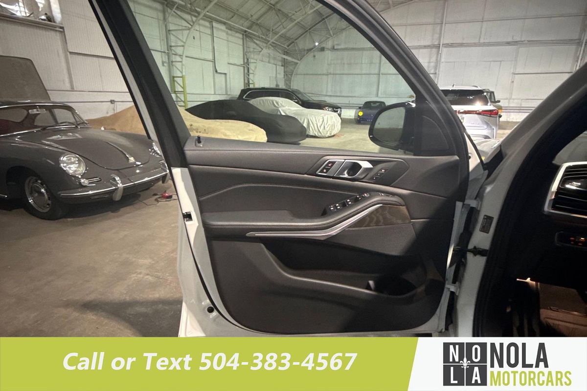 Used 2023 BMW X5 sDrive40i w/ M Sport Package image 18