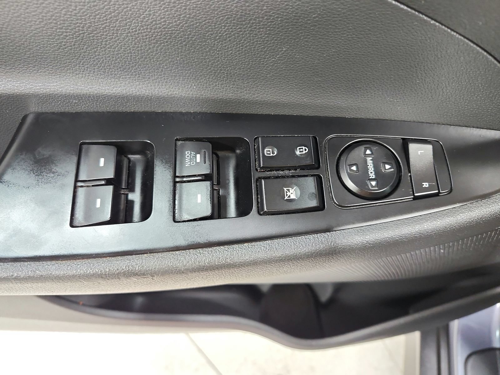 Used 2021 Hyundai Tucson SE FWD image 30