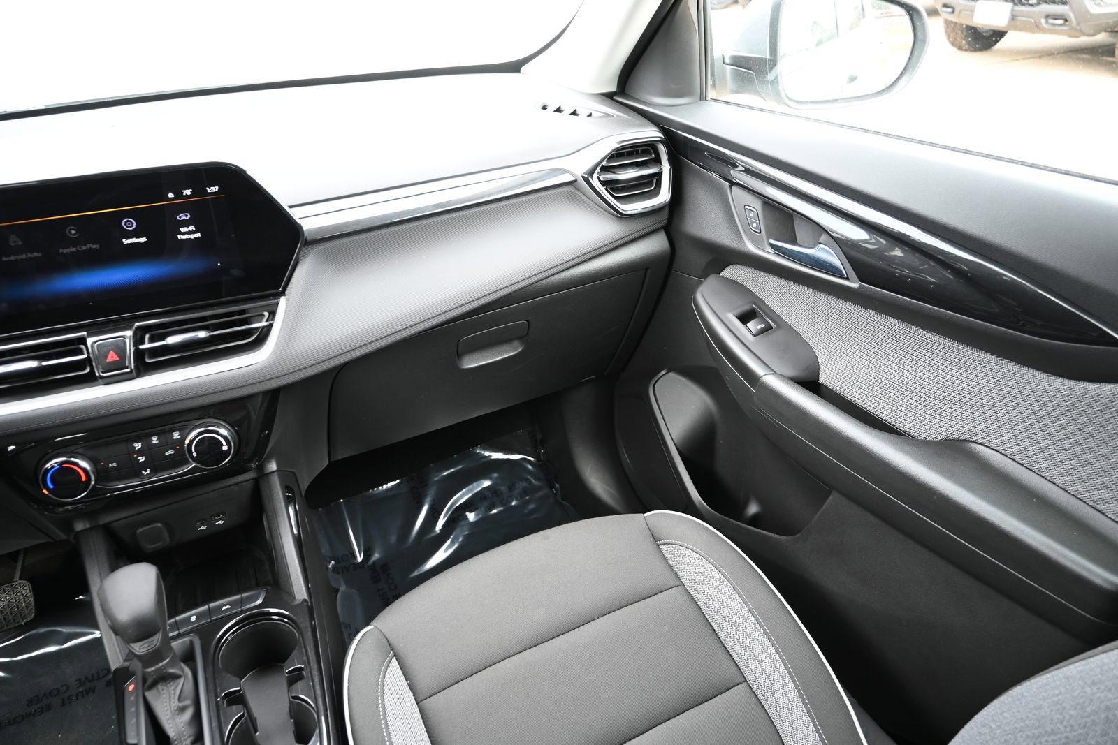 Used 2025 Chevrolet TrailBlazer LT image 20