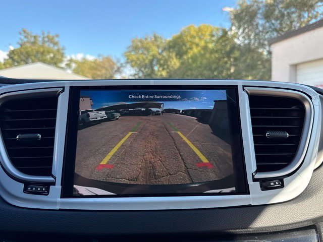 New 2027 Chrysler Pacifica LX FWD image 17