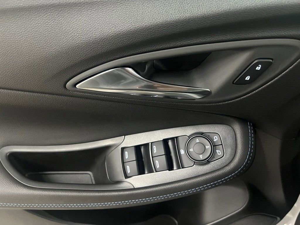 New 2026 Buick Encore GX Sport Touring image 13