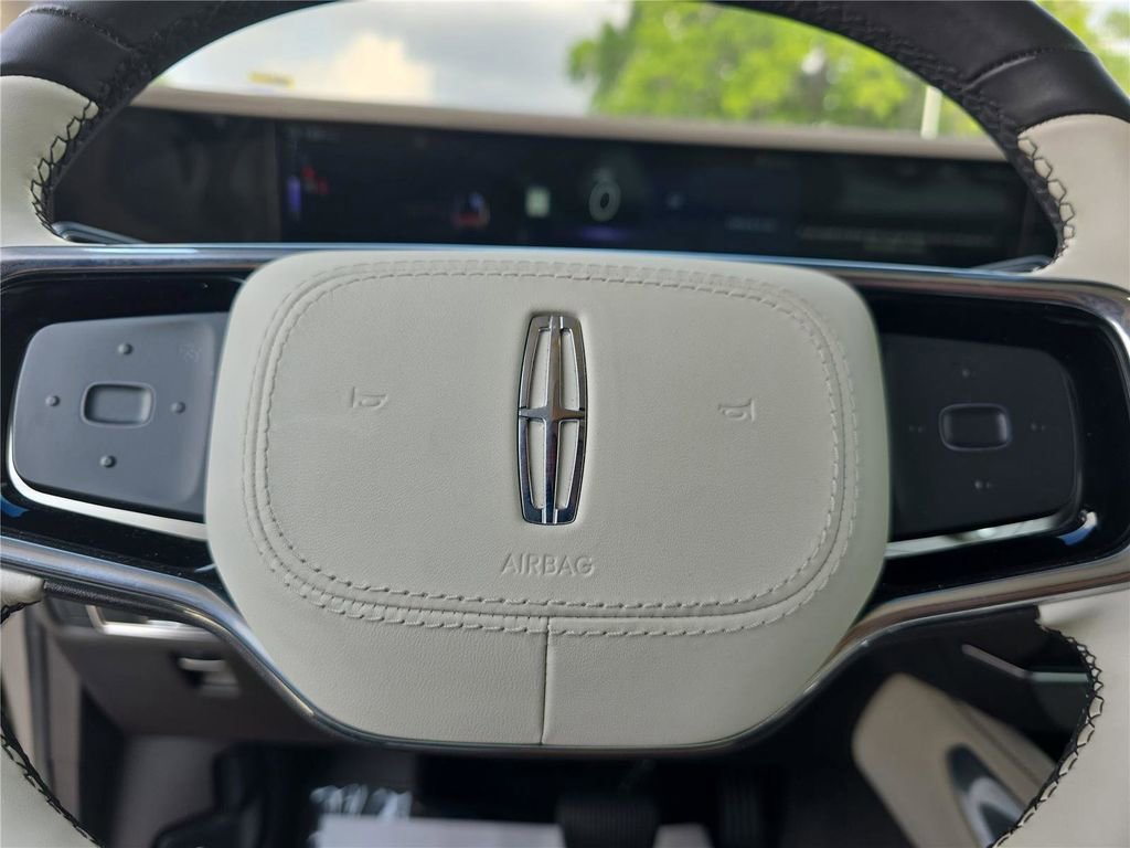 Certified 2024 Lincoln Nautilus Black Label AWD/4WD image 22
