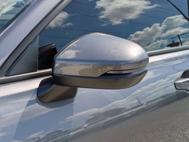 Used 2025 Honda HR-V LX image 11