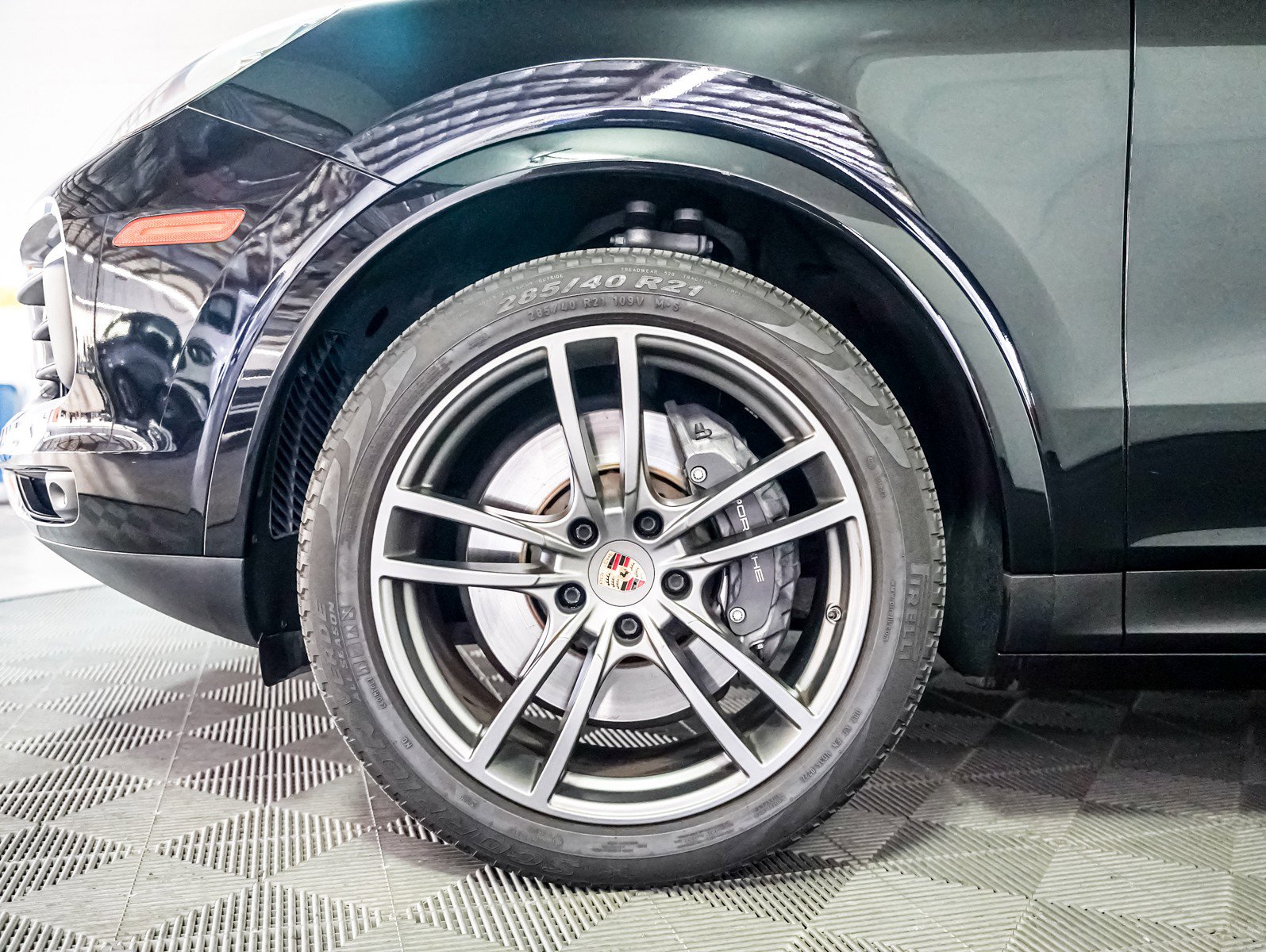 Certified 2022 Porsche Cayenne Coupe image 14