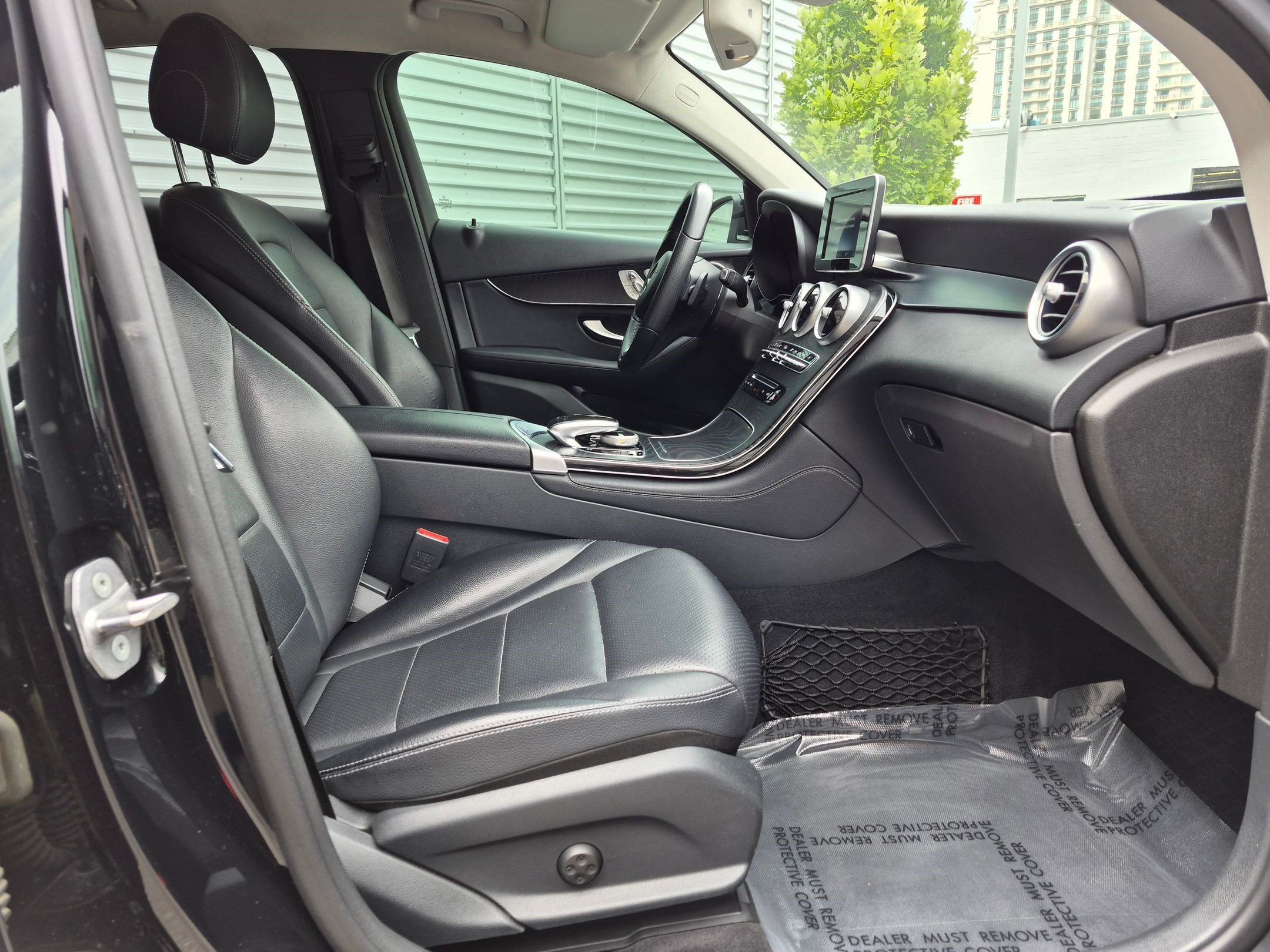 Used 2017 Mercedes-Benz GLC 300 4MATIC Coupe image 29