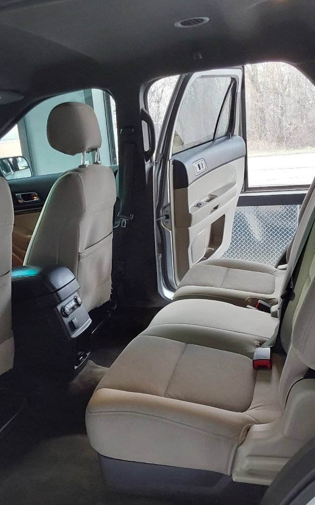 Used 2013 Ford Explorer FWD image 15