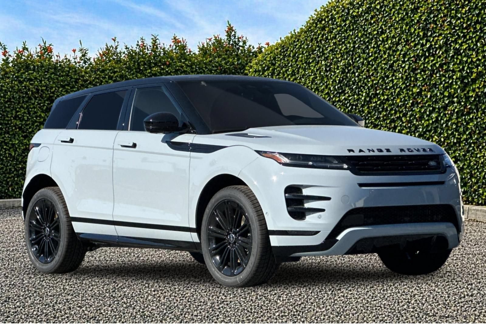 New 2026 Land Rover Range Rover Evoque Dynamic SE AWD/4WD image 8