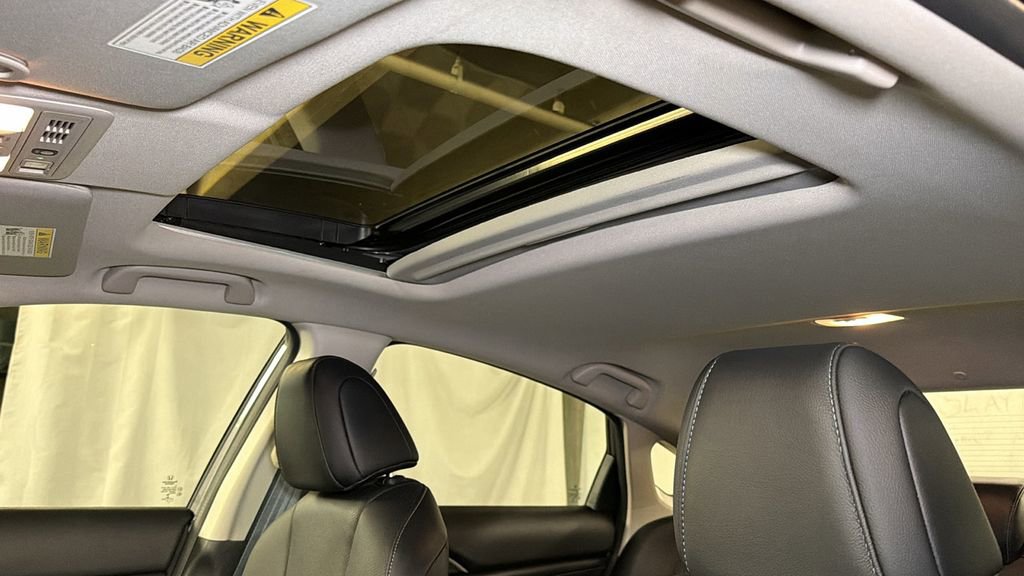 Used 2019 Honda Insight Touring image 6