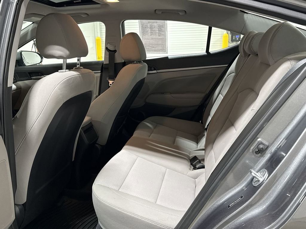 Used 2018 Hyundai Elantra Value Edition w/ Winter Weather Package image 23