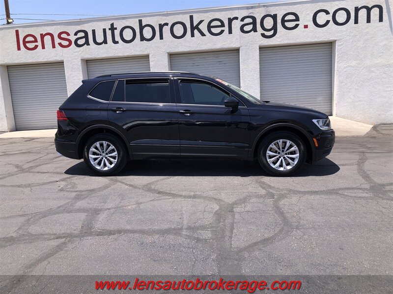 Used 2019 Volkswagen Tiguan S w/ 3rd Row Seat Package AWD/4WD image 1
