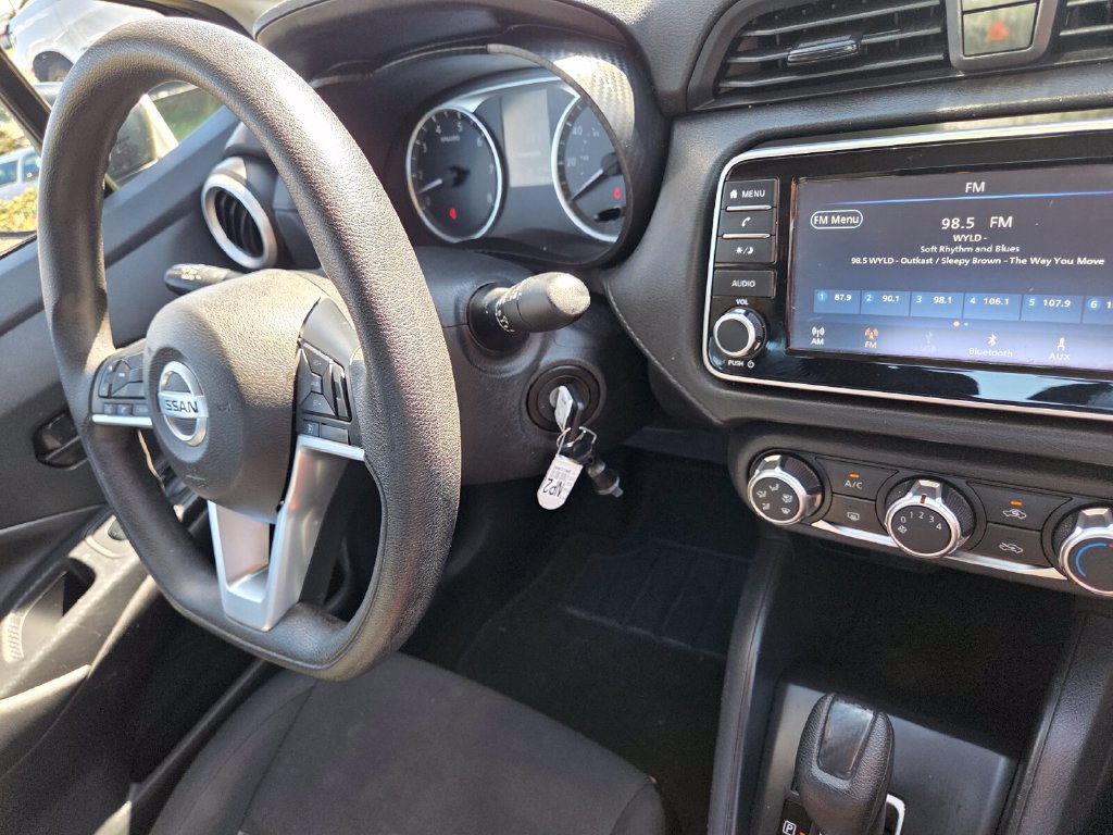 Used 2022 Nissan Versa S w/ Electronics Package FWD image 31