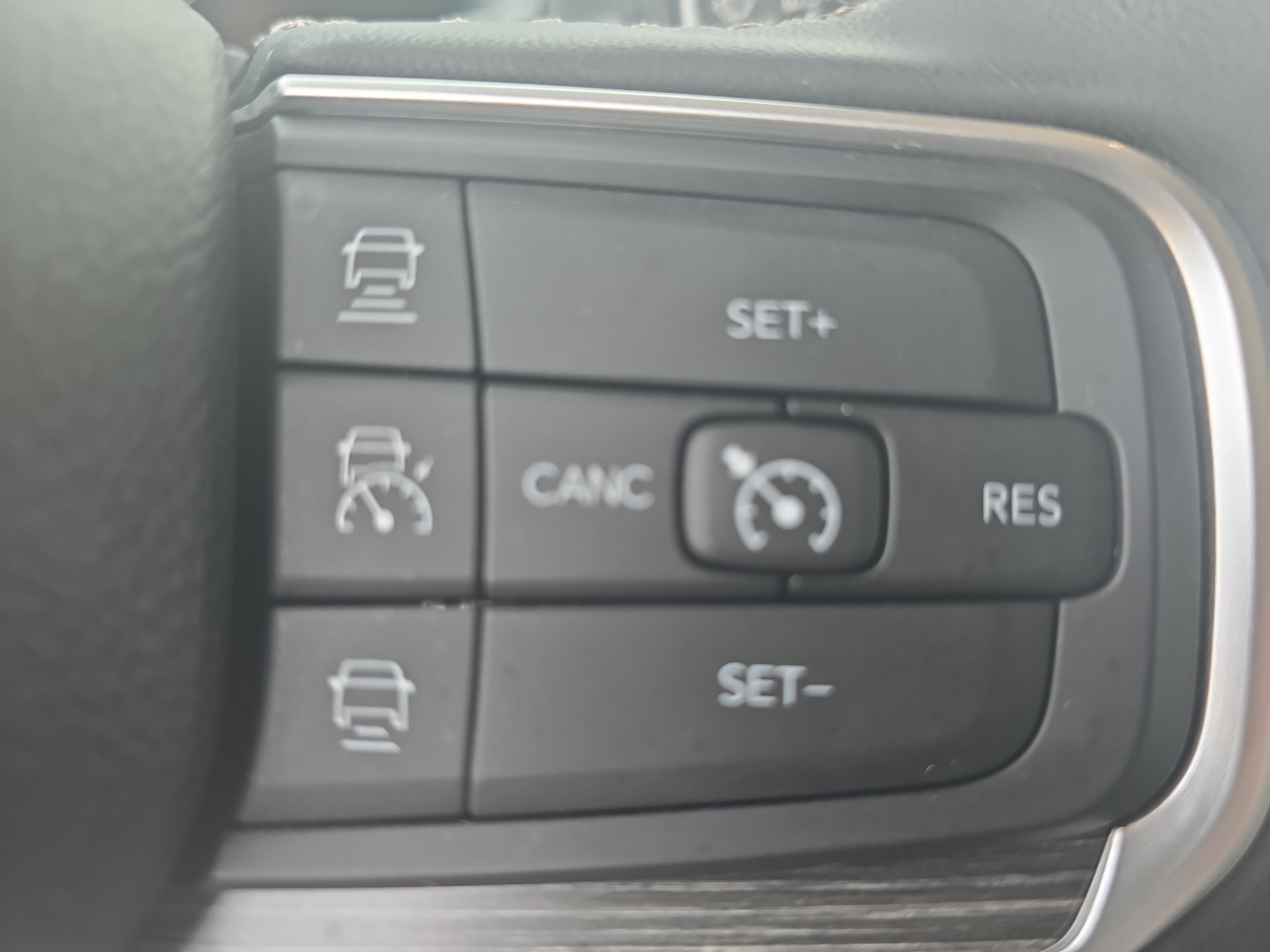 Used 2024 Jeep Wagoneer Series II AWD/4WD image 19
