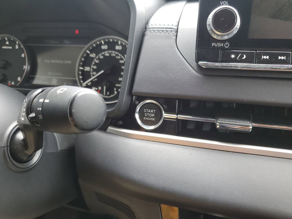 Used 2023 Mitsubishi Outlander ES FWD image 29